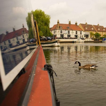 Narrowboat Puzzle Hotell Ely Exteriör bild
