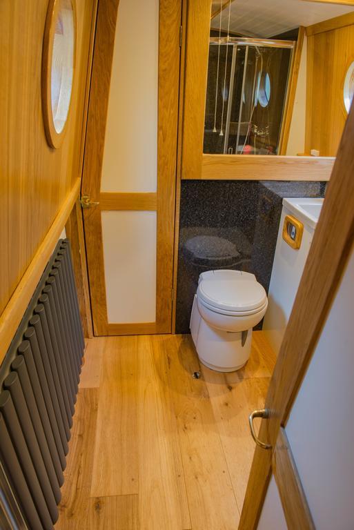 Narrowboat Puzzle Hotell Ely Exteriör bild