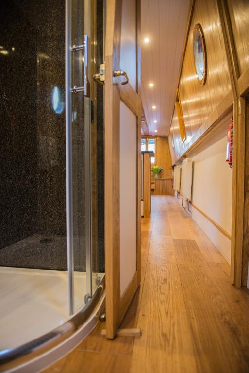 Narrowboat Puzzle Hotell Ely Exteriör bild